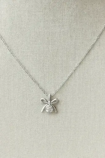 Ribbon Solitaire Pendant