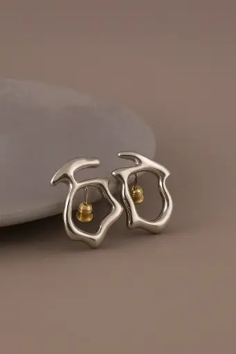 Liquid Form Studs