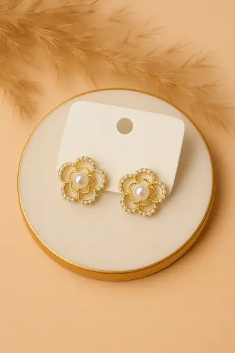 Petal Pearl Charm