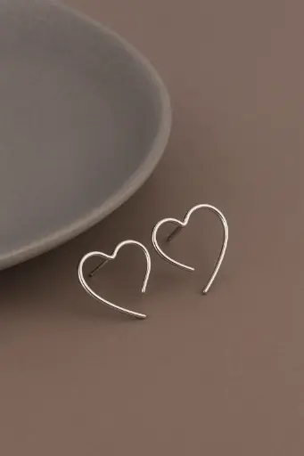 Whispering Hearts